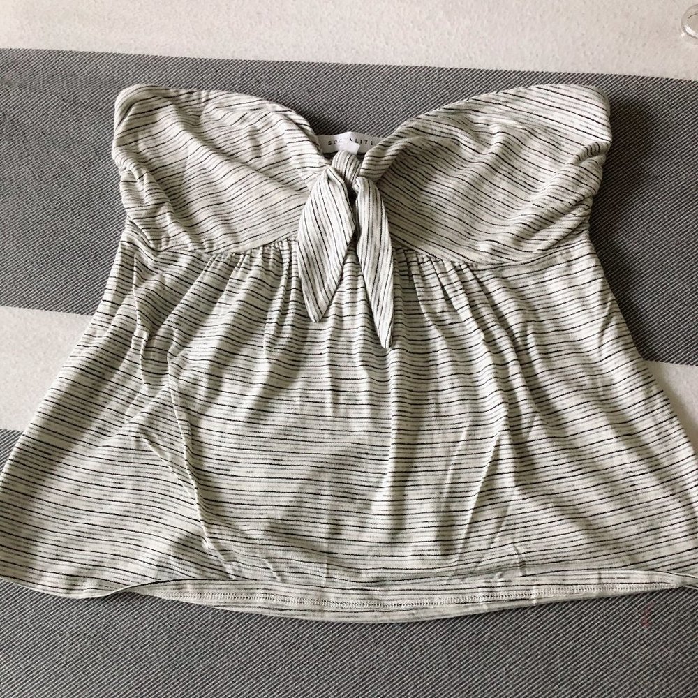 NWOT 🛍 Strapless babydoll top • Socialite